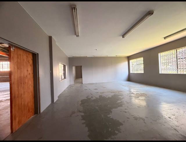 1,840M² WAREHOUSE TO LET IN MEADOWDALE
